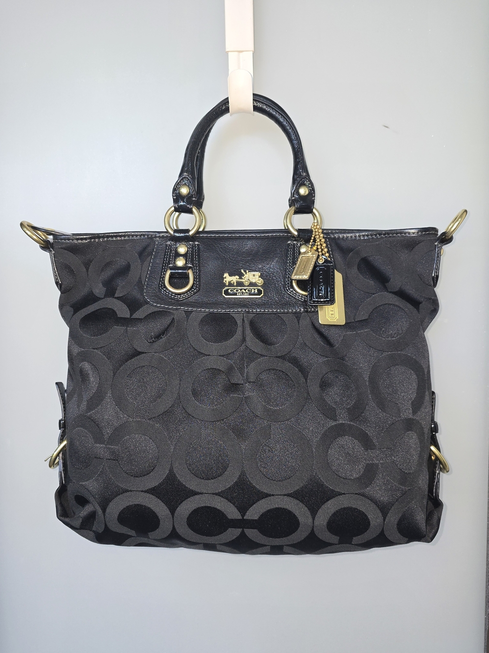 COACH 12963 Madison Black Op Art Julianne Satchel Shoulder Bag Purse Gold Hrdwre